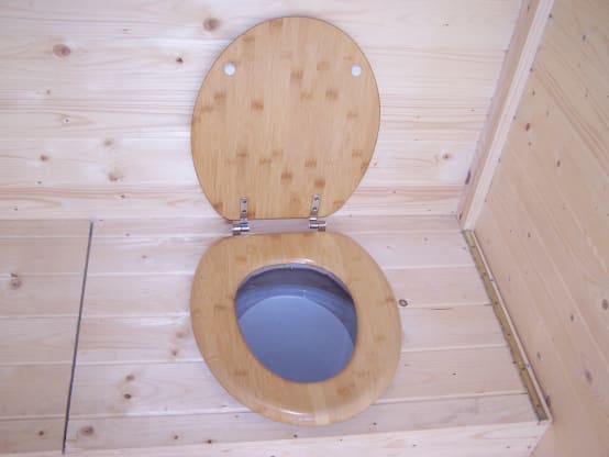 Abri WC bois massif avec plancher Panneau 16 mm EDEN TOILETTES