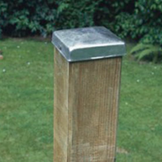 couvre-poteau-pyramide-gala-l-9-x-l-9-x-h-3-cm-jardiland