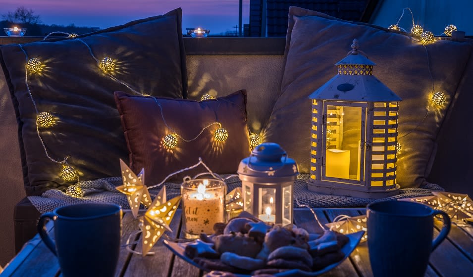 6 idées de déco de Noël pour son balcon - Jardiland